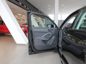 202240 TFSI r {λ܇T