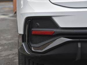 202245 TFSI quattro r ^