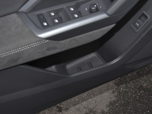 202245 TFSI quattro r ǰTg