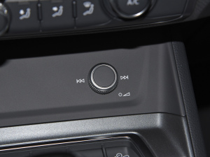 202245 TFSI quattro r {