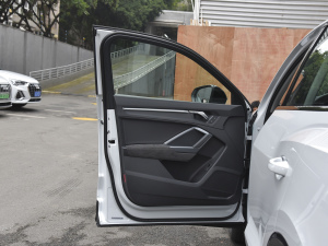 202245 TFSI quattro r {λ܇T