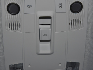 202245 TFSI quattro r п؅^