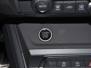 202245 TFSI quattro r п؅^