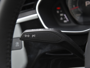 202245 TFSI quattro r п؅^