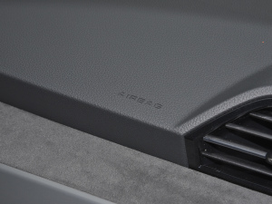 202245 TFSI quattro r п؅^