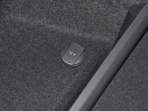 202245 TFSI quattro r п؅^