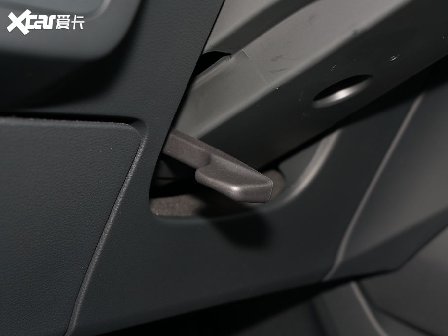 2022?yun)WQ5L 40TFSI A