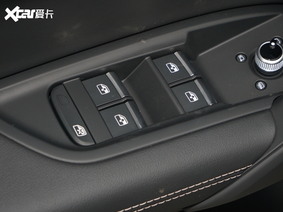 2022?yun)WQ5L 40TFSI A