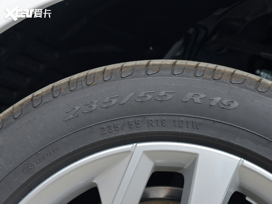 2022WQ5L Ŀ 40TFSI AӸ