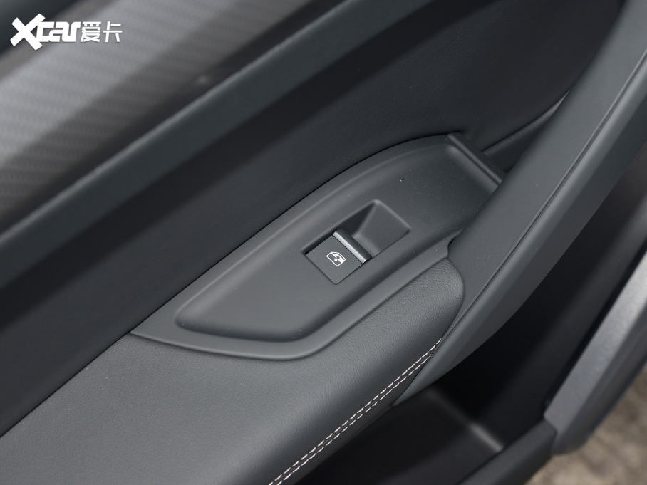 2022WQ5L Ŀ 40TFSI AӸ