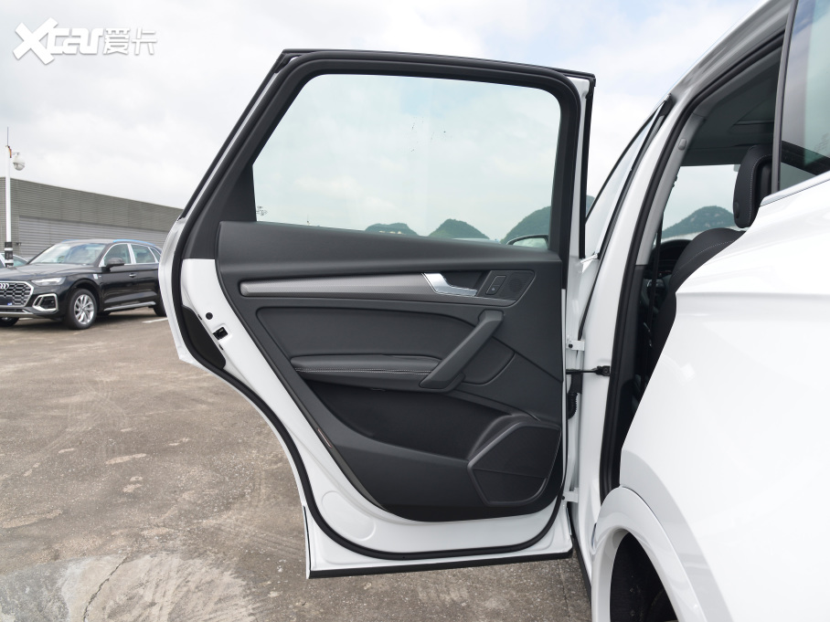 2022WQ5L Ŀ 40TFSI AӸ