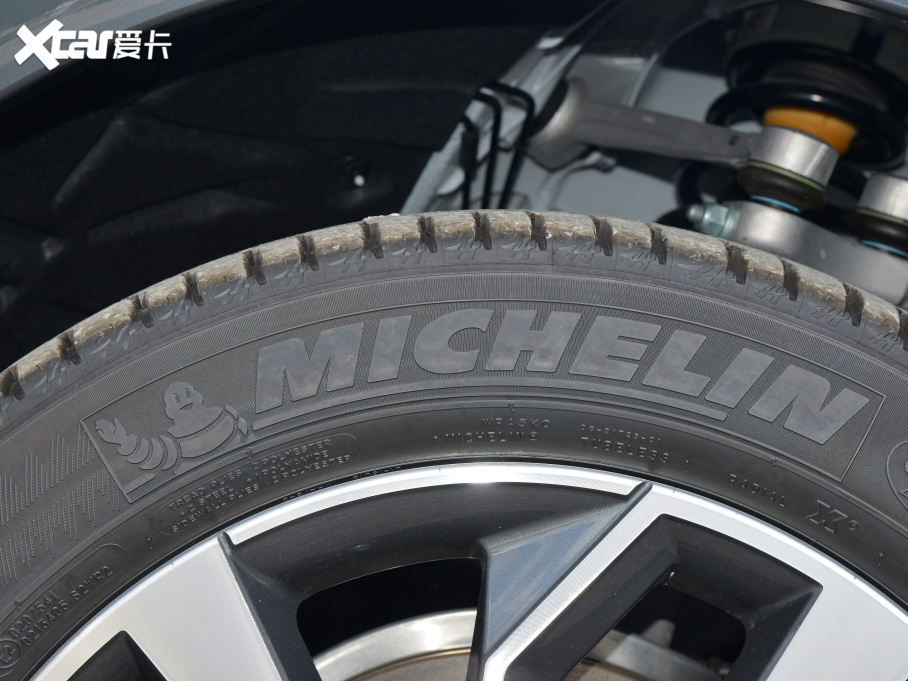 2022WQ5L Ŀ 40TFSI A