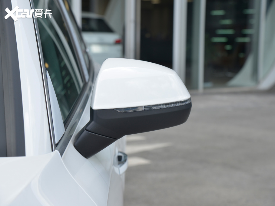 2022WQ5L Ŀ 40TFSI A