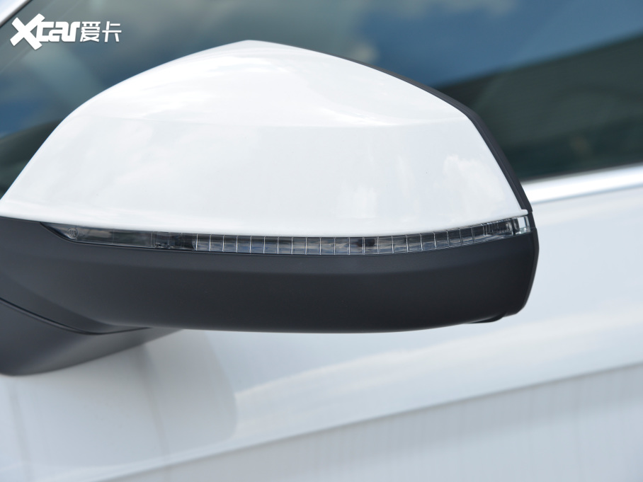 2022WQ5L Ŀ 40TFSI A