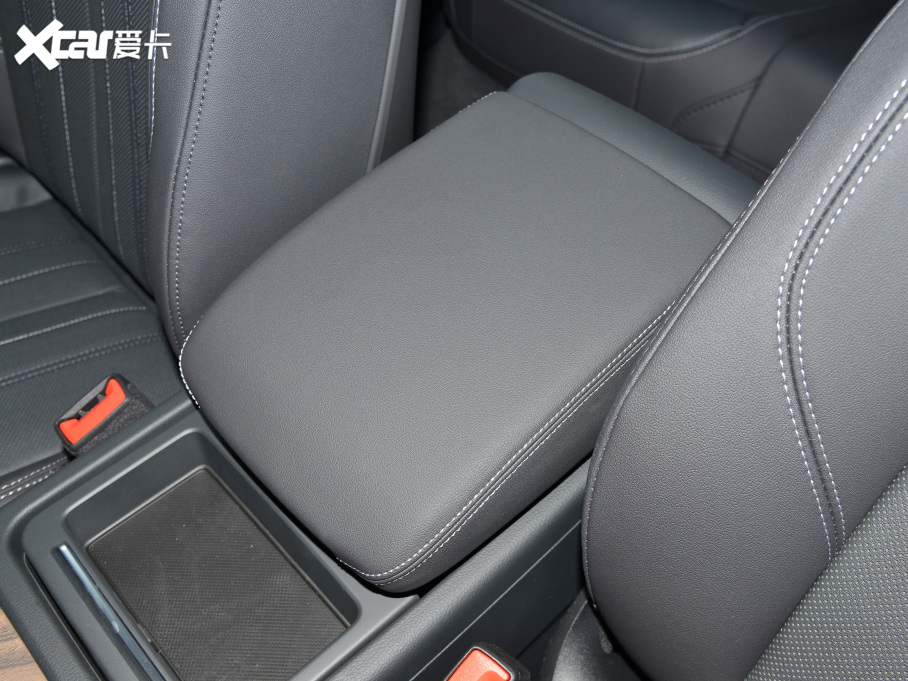 2022WQ5L Ŀ 40TFSI A