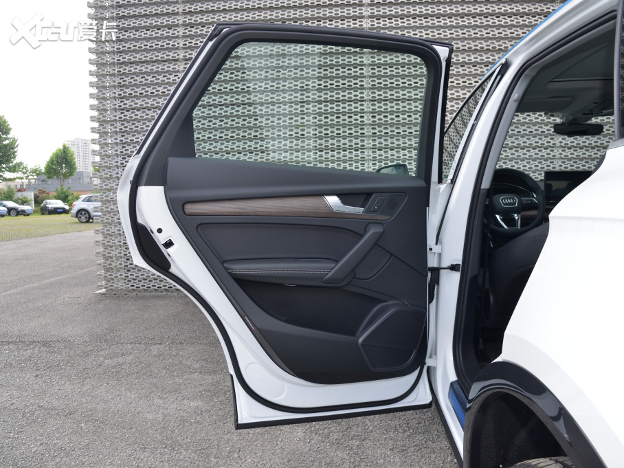 2022WQ5L Ŀ 40TFSI A