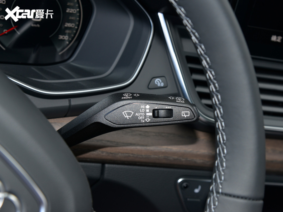 2022WQ5L Ŀ 40TFSI A