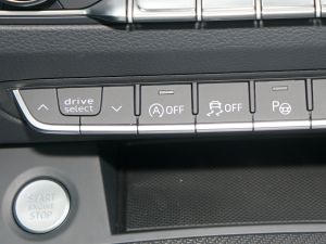 202240TFSI RS׼ȼ п؅^