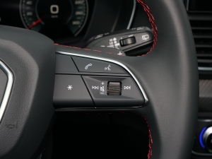 202240TFSI RS׼ȼ п؅^