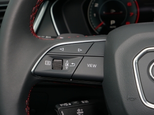 202240TFSI RS׼ȼ п؅^