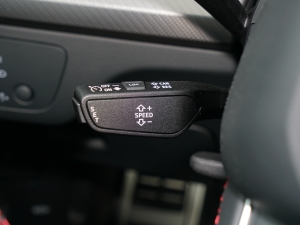 202240TFSI RS׼ȼ п؅^