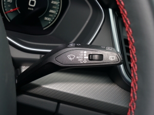 202240TFSI RS׼ȼ п؅^