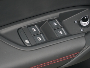 202240TFSI RS׼ȼ п؅^(q)