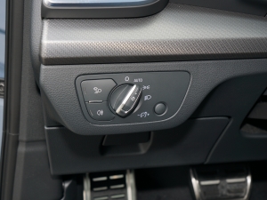 202240TFSI RS׼ȼ п؅^(q)