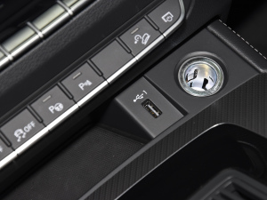 2022Ŀ 45TFSI AӸ п؅^(q)