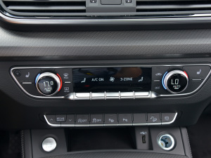 2022Ŀ 40TFSI AӸ {{