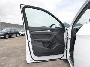 2022Ŀ 40TFSI AӸ {λ܇T