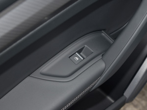 2022Ŀ 40TFSI AӸ ܇ƅ^