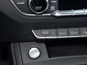 2022Ŀ 40TFSI AӸ п؅^(q)