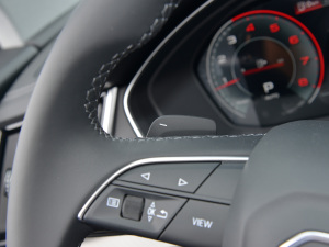 2022Ŀ 40TFSI AӸ п؅^