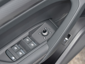 2022Ŀ 40TFSI AӸ п؅^