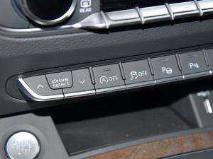 2022Ŀ 40TFSI A п؅^