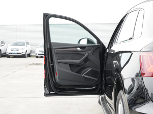 2022Ŀ 45TFSI xӸ {λ܇T