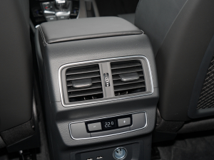 2022Ŀ 45TFSI xӸ п؅^