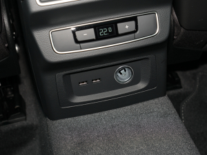 2022Ŀ 45TFSI xӸ п؅^