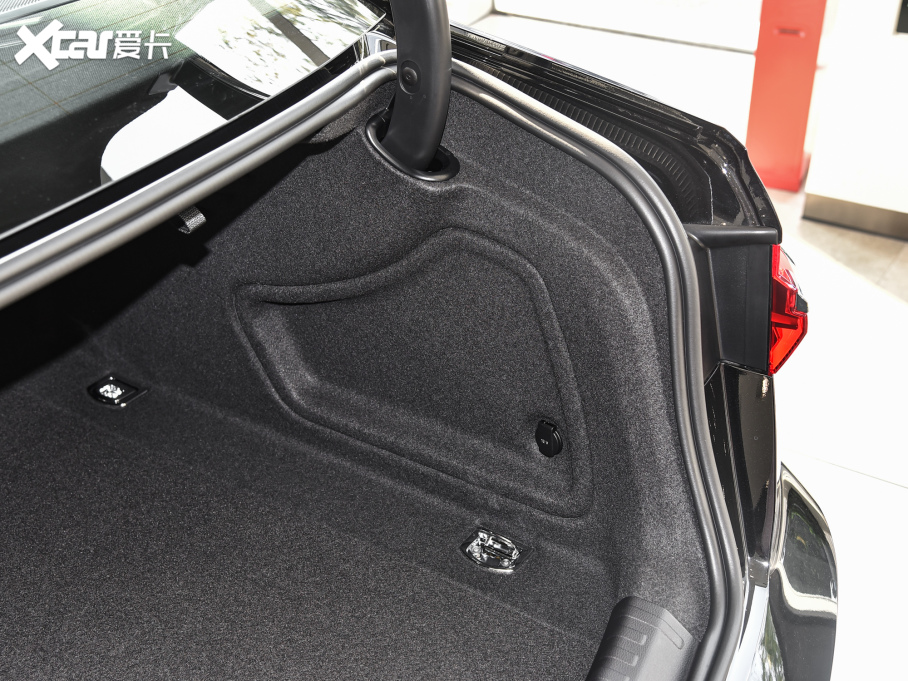 2022?yun)WA6L 40 TFSI A