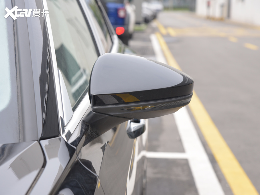 2022?yun)WA6L 55 TFSI quattro 