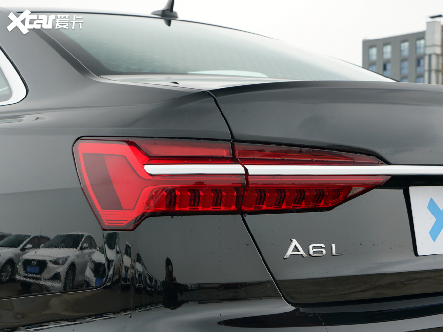 2022WA6L 40 TFSI AӸ