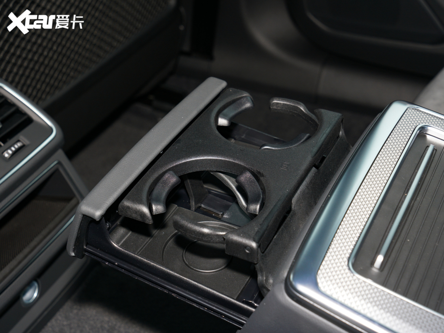 2022WA6L 40 TFSI AӸ