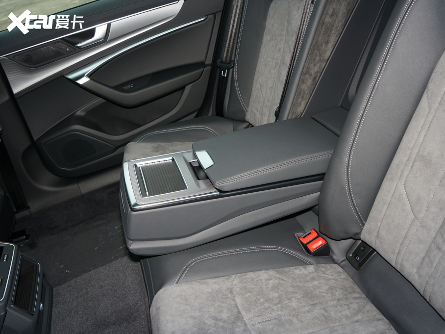 2022WA6L 40 TFSI AӸ