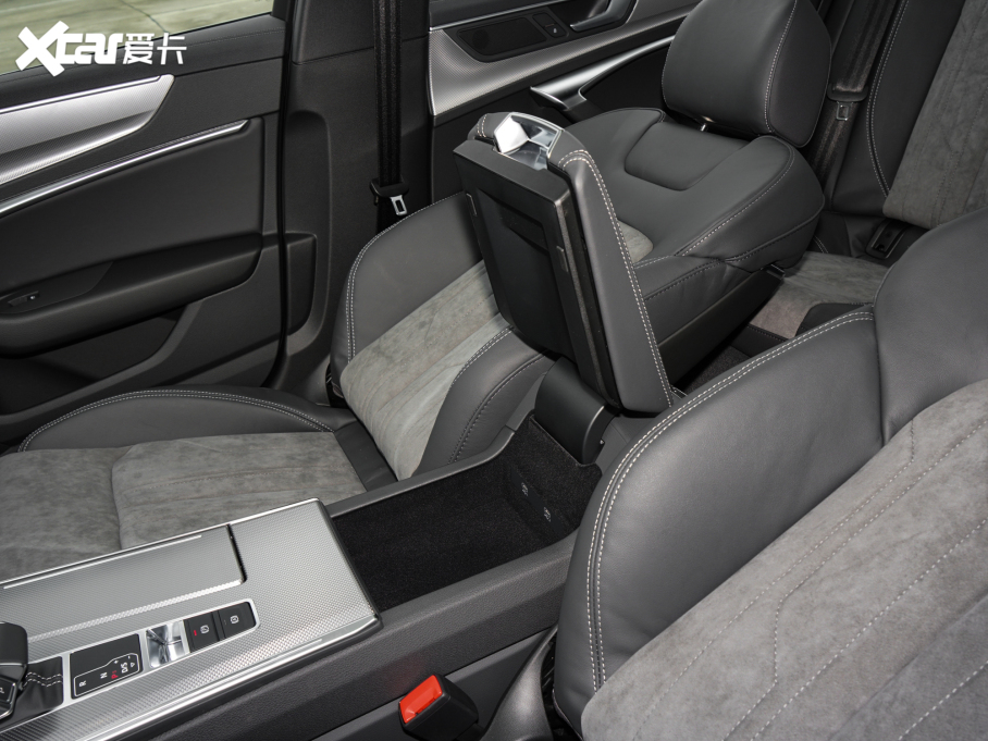 2022WA6L 40 TFSI AӸ