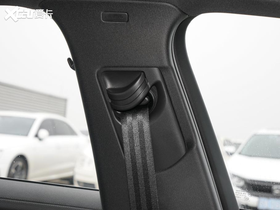 2022WA6L 40 TFSI AӸ