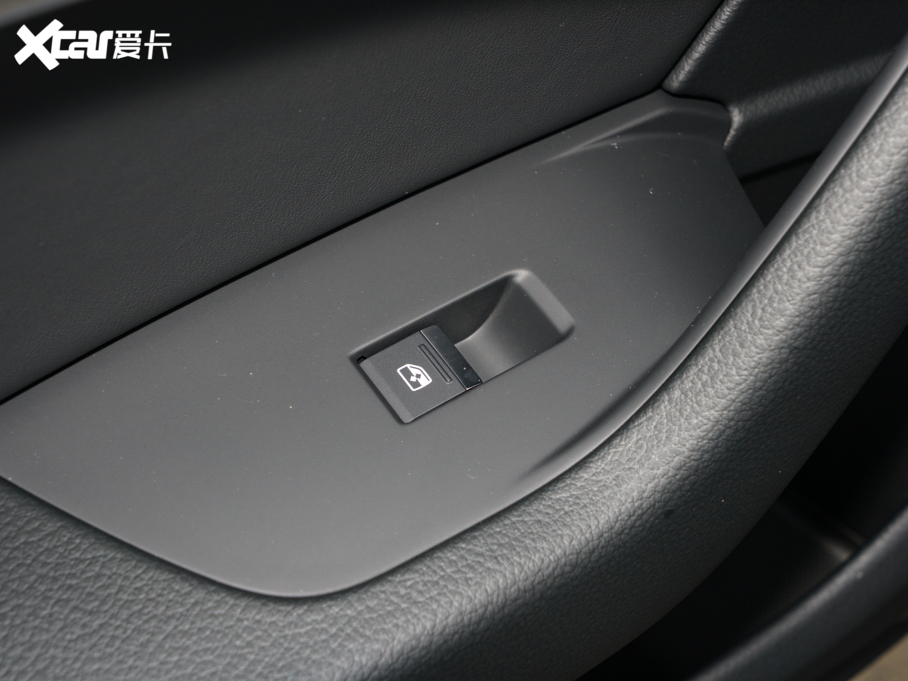 2022WA6L 40 TFSI AӸ