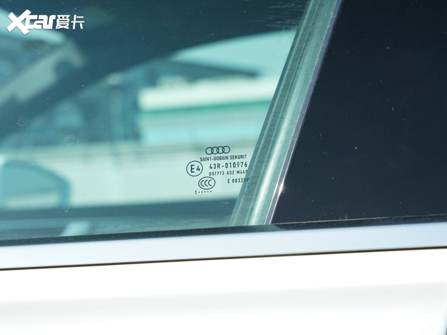 2022WA6L 45 TFSI quattro xӸ