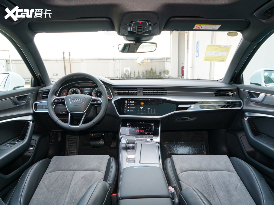 2022WA6L 45 TFSI quattro xӸ