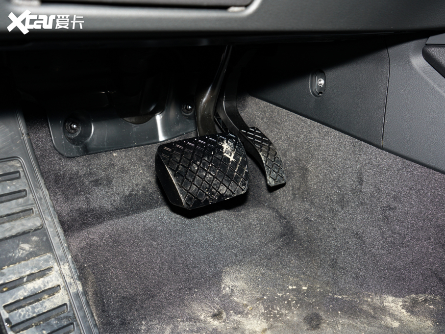 2022WA6L 45 TFSI quattro xӸ